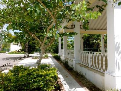 Land &middot; For sale